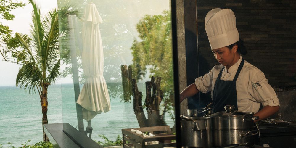 RAFFLES BALI — 03