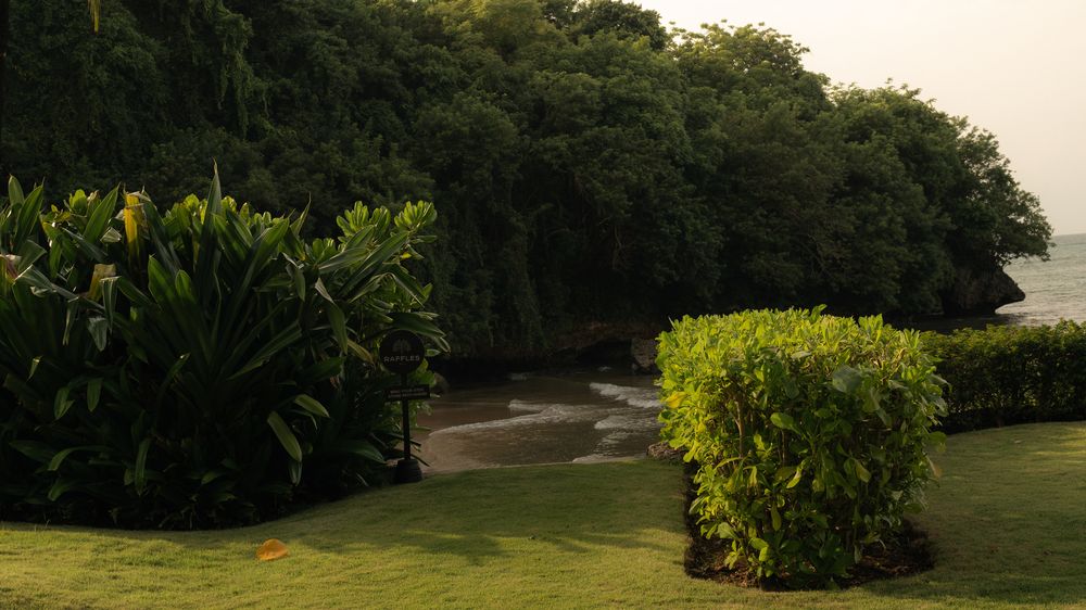 RAFFLES BALI — 08