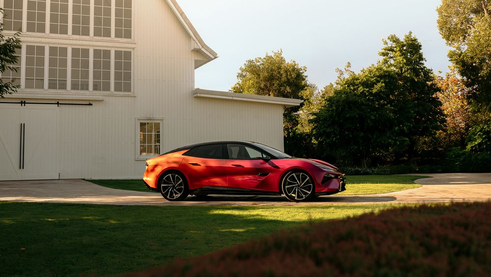 LOTUS Emeya / Eletre
