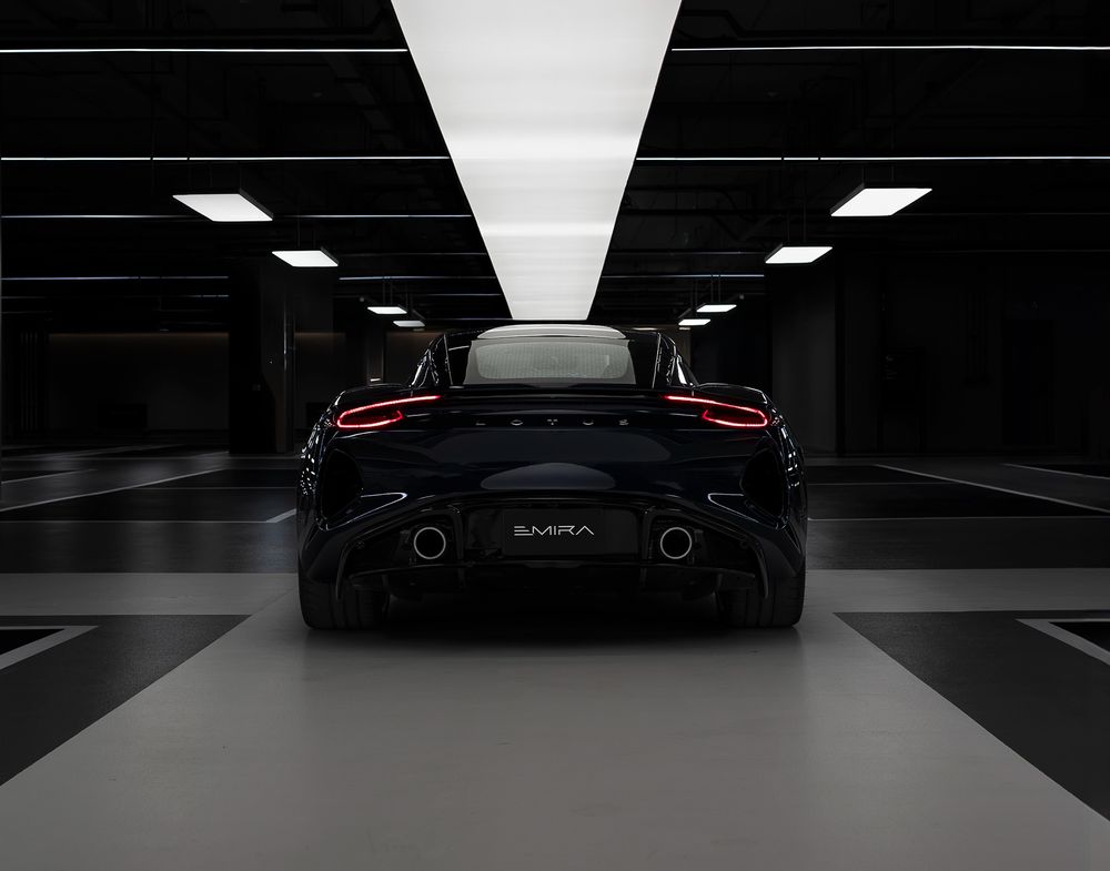 LOTUS Emira — 03