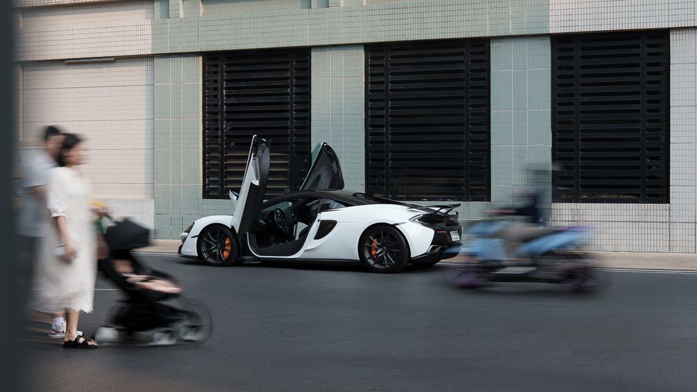 MCLAREN 570s