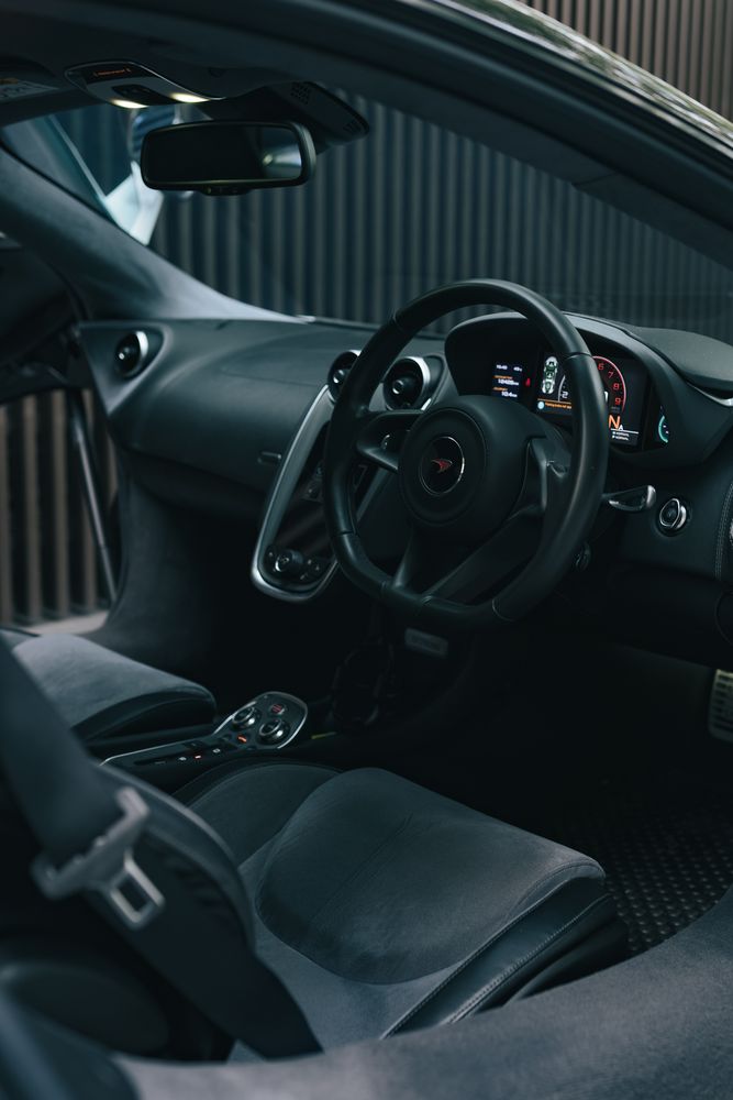 MCLAREN 570s — 12
