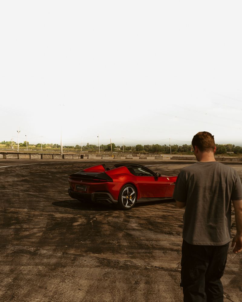 ferrari 12cilindri — 05