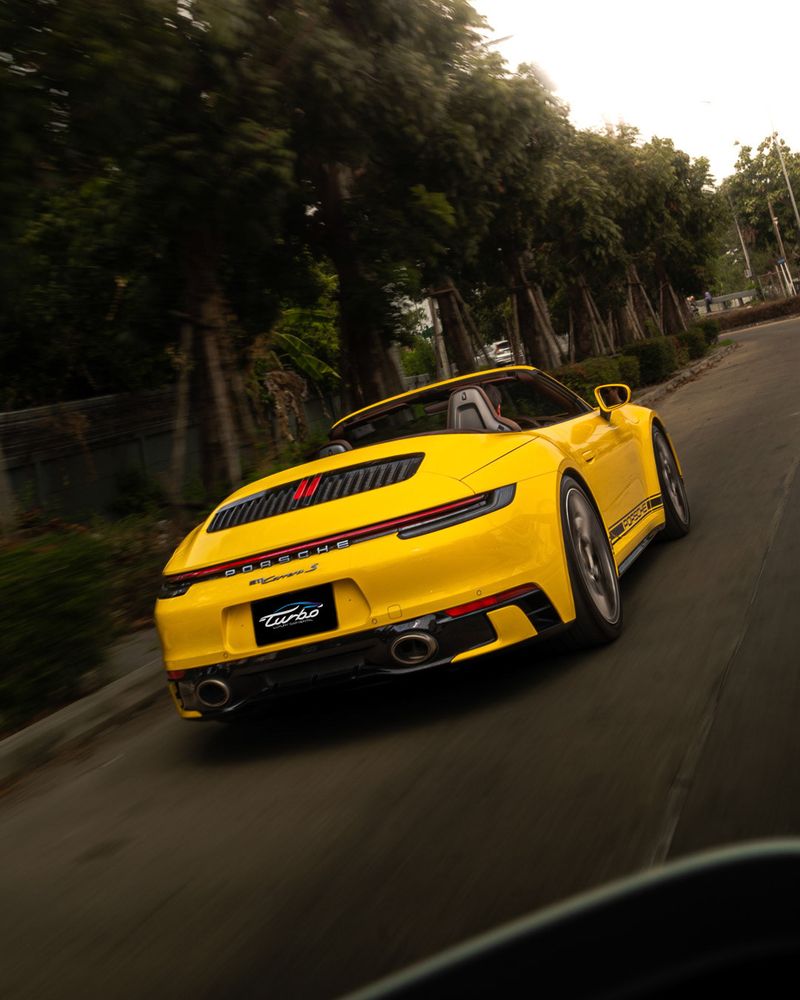 Porsche 911 Carrera S — 11