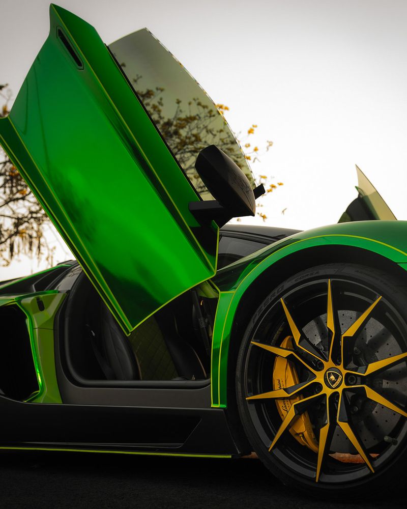 Lamborghini Aventador — 09