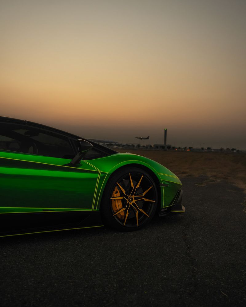 Lamborghini Aventador — 17