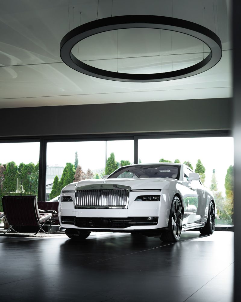 Rolls Royce Spectre — 11